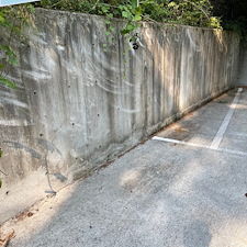 Concrete-Retaining-Wall-Pressure-Washing-in-Shoreline-WA-Clean-Smart-Power-Washing-Company 0
